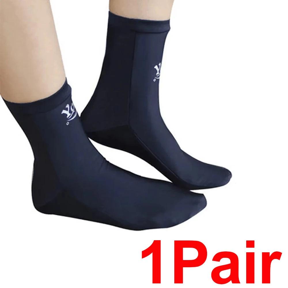 Chaussettes de plongée en lycra légères en polyamide pour hommes et femmes.